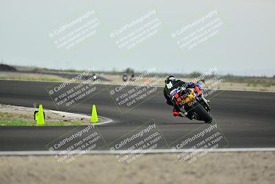 media/Apr-18-2025-TrackDaz (Fri) [[45f5874c44]]/A Group/Session 2 (Turn 10)/
